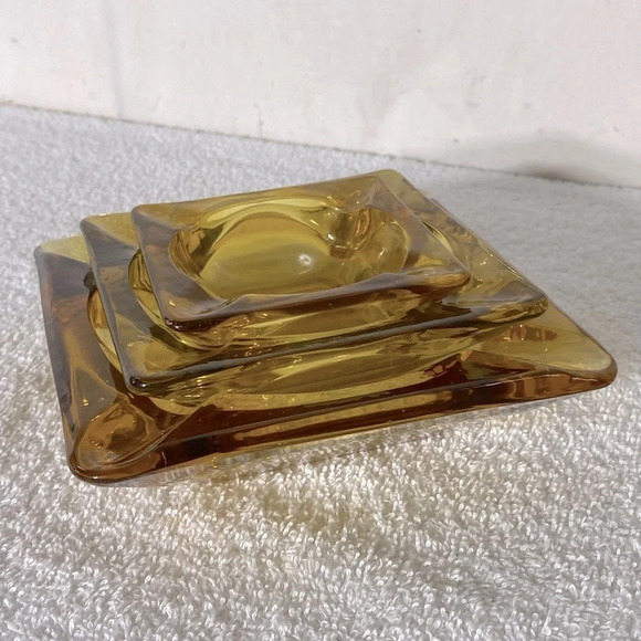 Vintage Amber Glass 3 Square Nesting Ashtrays  Trinket Dishes - Picture 3 of 15